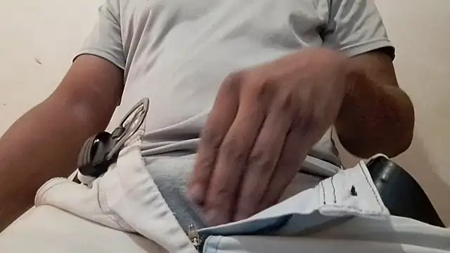 royblackbigpvt online show from November 19, 2025, 5:46 pm