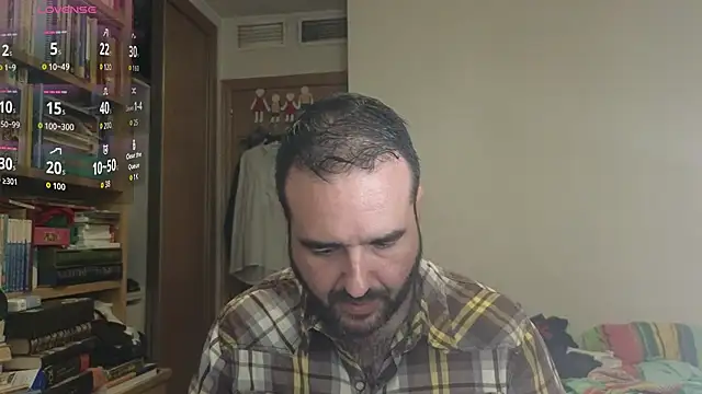 Snapshot of curiosillo83 chatting on October 10, 2025, 1:56 pm curiosillo83 online show from October 10, 2025, 1:56 pm