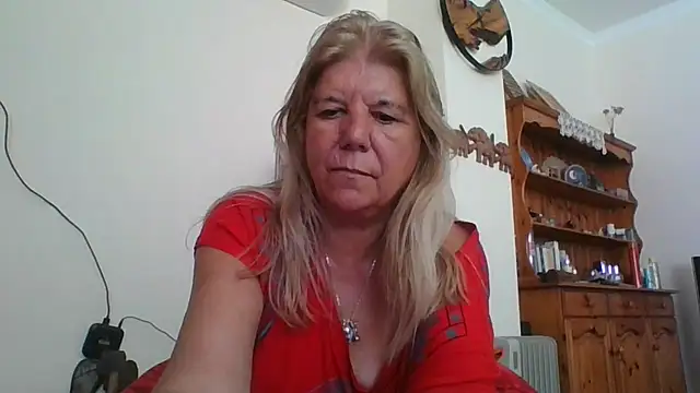 Snapshot of TrustfulVampire1 chatting on May 5, 2026, 9:56 am TrustfulVampire1 online show from May 5, 2026, 9:56 am