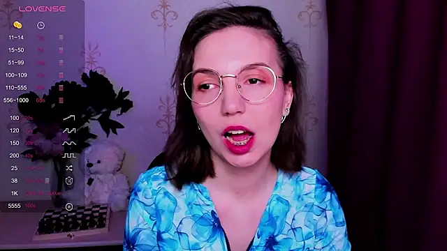 KindHazelHere  online show from March 22, 2026, 11:50 pm