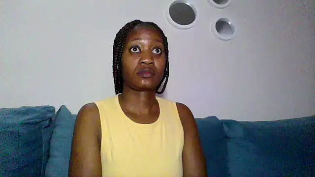 Hardnipples8 online show from December 1, 2025, 11:05 pm