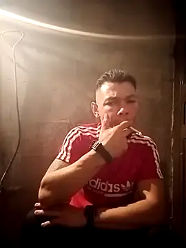 Medelin92 online show from December 14, 2025, 8:03 pm