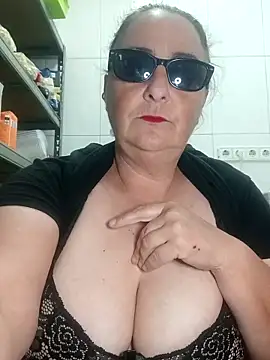 eroticjessitop online show from March 4, 2026, 5:21 pm