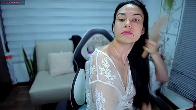 Lunlunera online show from December 15, 2025, 4:29 am