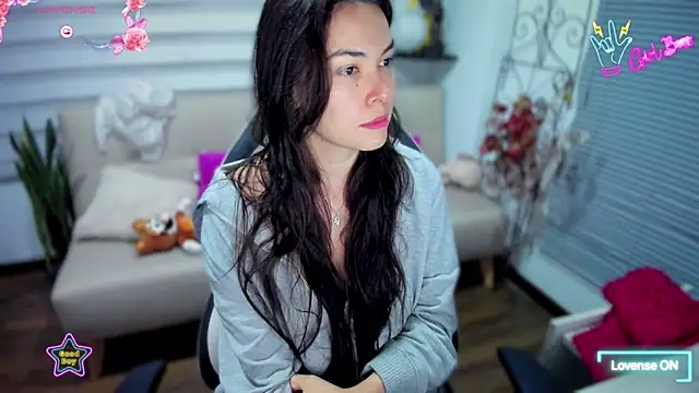 Snapshot of Lunlunera chatting on February 14, 2026, 2:12 am Lunlunera online show from February 14, 2026, 2:12 am