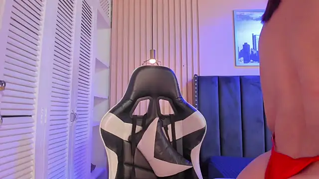 ashlye miller  online show from March 26, 2026, 4:22 am