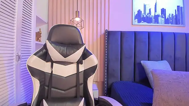 ashlye miller  online show from February 13, 2026, 4:23 am