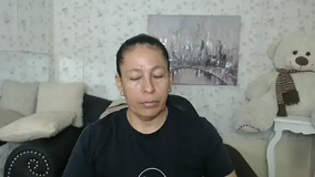 mature martina online show from June 2, 2026, 10:32 pm