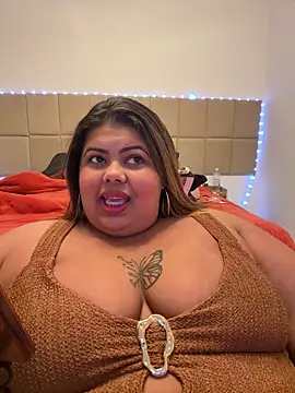Snapshot of biancabombombbw chatting on June 16, 2026, 11:27 pm biancabombombbw online show from June 16, 2026, 11:27 pm