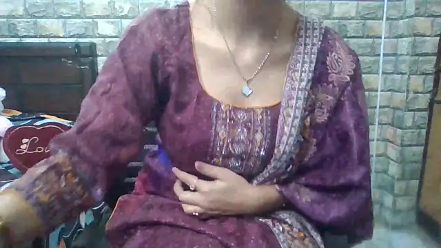 Sexy iknoor online show from November 13, 2025, 4:38 am