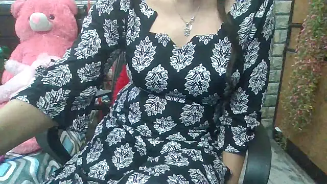 Sexy iknoor online show from March 17, 2025, 10:49 am