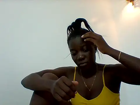 Snapshot of Alessandrajenna chatting on February 16, 2026, 7:29 am Alessandrajenna online show from February 16, 2026, 7:29 am