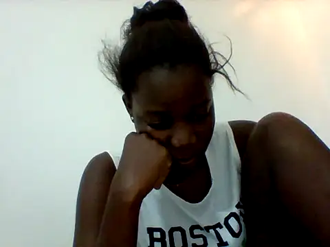 Snapshot of Alessandrajenna chatting on February 25, 2026, 7:03 pm Alessandrajenna online show from February 25, 2026, 7:03 pm