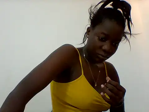 Snapshot of Alessandrajenna chatting on February 18, 2026, 7:28 am Alessandrajenna online show from February 18, 2026, 7:28 am