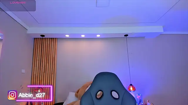 AbbieEdmond online show from September 10, 2025, 4:22 am