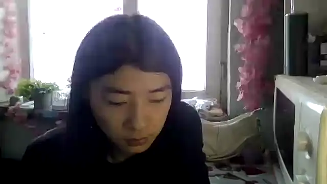 CarlyJoy online show from December 19, 2025, 9:33 am