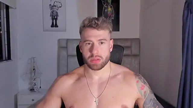 paul rogerr online show from October 31, 2025, 6:43 am