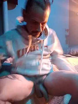 deepstroker42071 online show from November 28, 2025, 1:22 pm