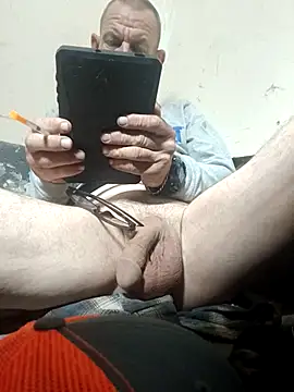 deepstroker42071 online show from September 27, 2025, 11:05 am