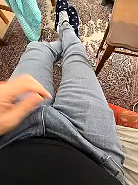 ikarus07 online show from January 8, 2025, 10:59 am