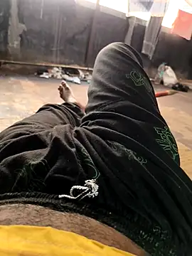 SILENT FUCKER 01 online show from February 11, 2026, 10:48 am