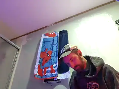 Snapshot of Bi_curious86 chatting on February 4, 2026, 4:29 am Bi curious86 online show from February 4, 2026, 4:29 am