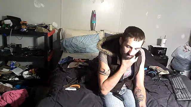 Bi curious86 online show from November 3, 2025, 4:50 am