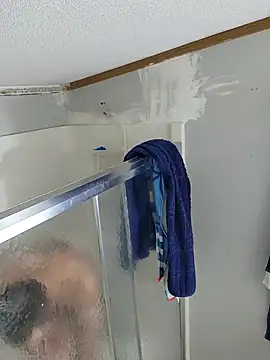 Snapshot of Bi_curious86 chatting on February 25, 2026, 6:52 pm Bi curious86 online show from February 25, 2026, 6:52 pm