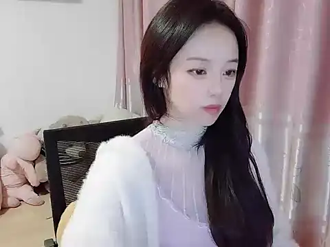 wwcc123 online show from November 26, 2025, 2:06 pm