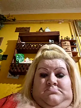 ducicsajsziii online show from March 13, 2025, 10:32 pm