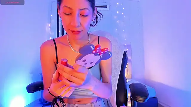 Gorgeous Team online show from April 7, 2026, 8:10 pm