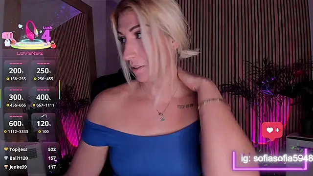 sofiah  online show from October 11, 2025, 6:53 pm