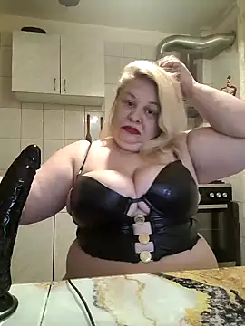 AriannaMilf online show from October 24, 2025, 7:13 pm