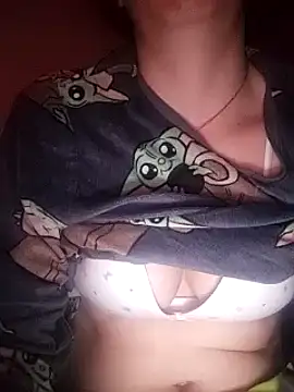 Snapshot of bruna_safadinhaa chatting on January 19, 2025, 8:50 am bruna safadinhaa online show from January 19, 2025, 8:50 am