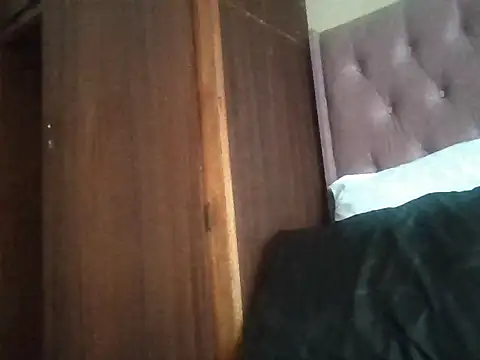 ShooingBunch online show from October 6, 2025, 8:15 am