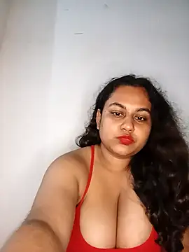 bumblebeegirl online show from January 11, 2026, 9:11 pm