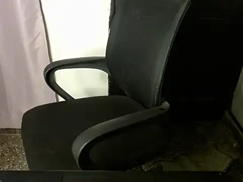 Snapshot of savage_laura chatting on February 15, 2026, 7:13 pm savage laura online show from February 15, 2026, 7:13 pm