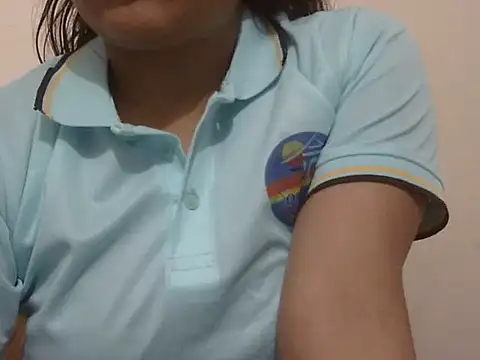 Snapshot of shekira99 chatting on February 18, 2026, 7:43 pm shekira99 online show from February 18, 2026, 7:43 pm