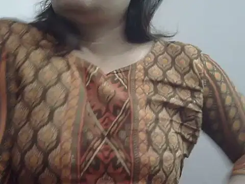 Snapshot of shekira99 chatting on January 19, 2026, 2:04 am shekira99 online show from January 19, 2026, 2:04 am