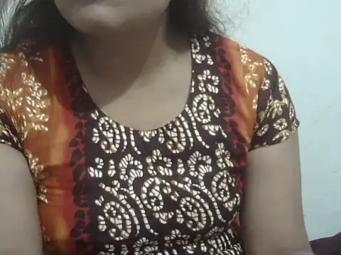 shekira99 online show from May 13, 2026, 11:23 pm