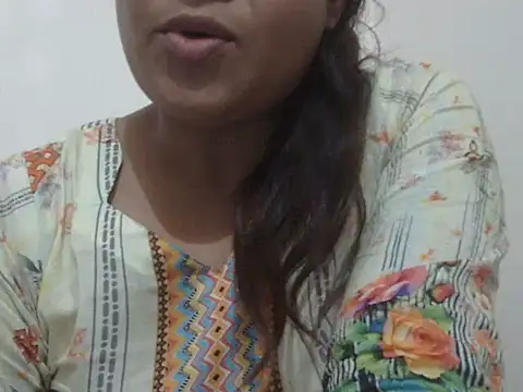 Snapshot of shekira99 chatting on February 25, 2026, 8:41 pm shekira99 online show from February 25, 2026, 8:41 pm