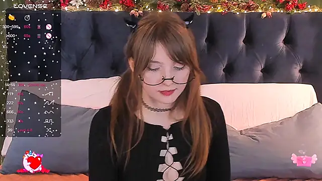 AliceLanley online show from February 4, 2025, 2:43 pm