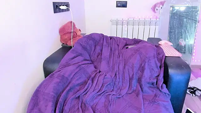 dollmore online show from March 31, 2026, 8:49 am