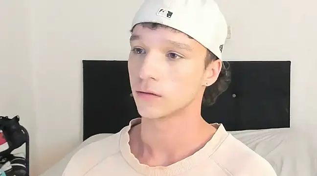 angelcortes online show from January 29, 2025, 12:24 pm