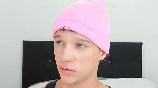 angelcortes online show from January 9, 2025, 1:50 am