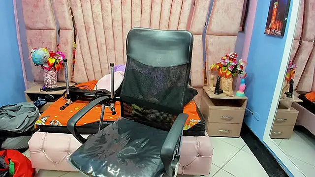 HornySkinny26 online show from February 2, 2026, 5:50 am