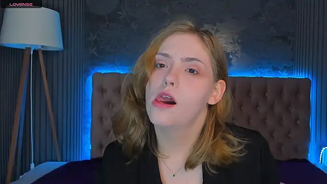 DellaRowe online show from November 18, 2025, 6:17 am