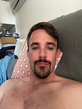 julian333 online show from May 23, 2026, 2:05 pm