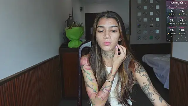 vinkitinkii online show from March 6, 2026, 6:52 am