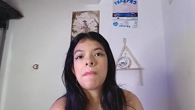 Snapshot of yungelitamor_ chatting on March 20, 2025, 8:20 am yungelitamor online show from March 20, 2025, 8:20 am